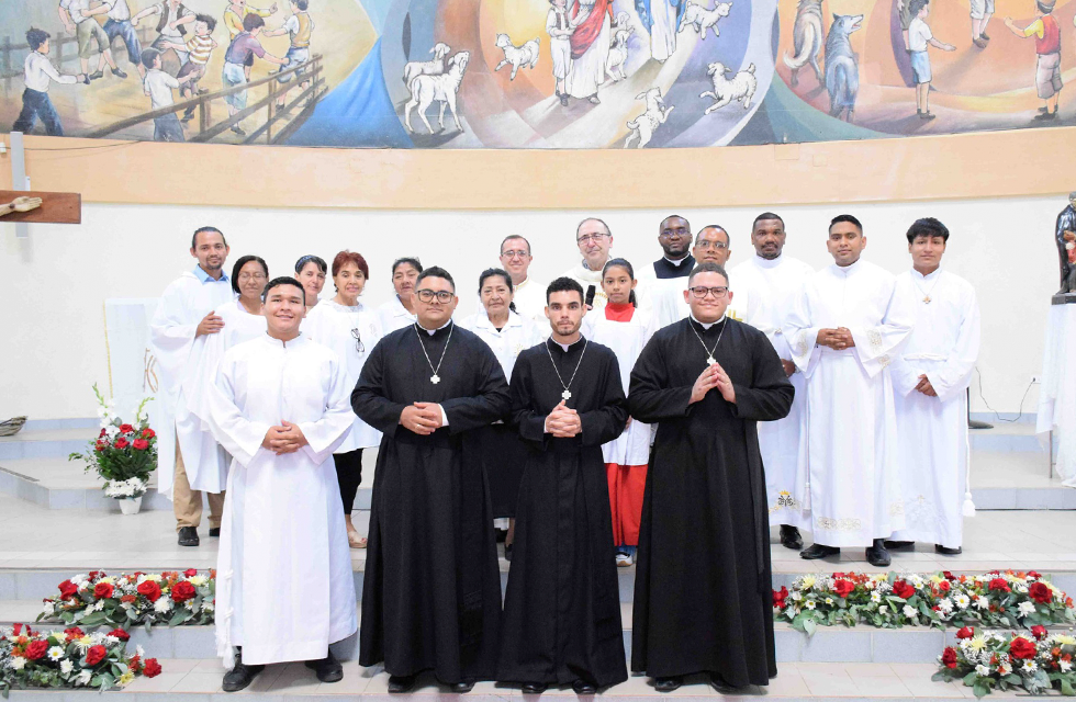 Profissão Religiosa de Francisco, Wesley e Thiago: um momento de graça e entrega